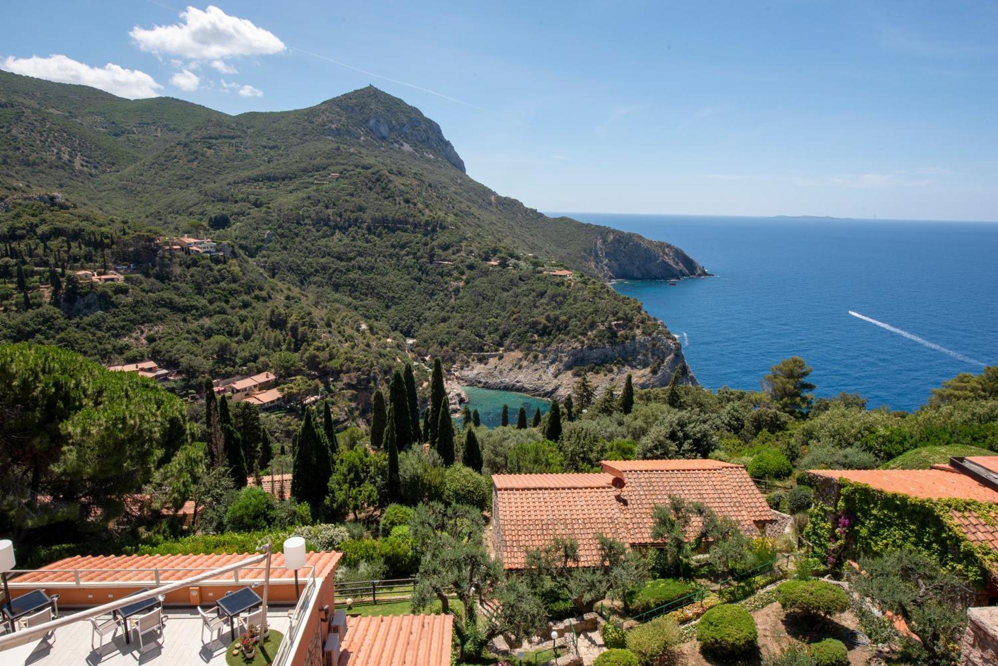 Boutique Hotel Torre Di Cala Piccola Porto Santo Stefano  Exterior photo